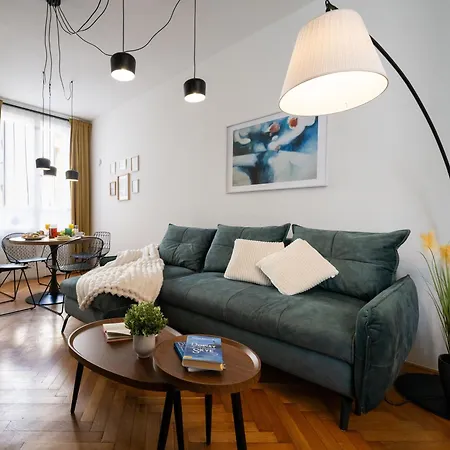Feel Old Town & Riverside Chic 2br Spacious Appartamento *