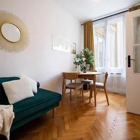 Feel Old Town & Riverside Chic 2br Spacious Appartamento